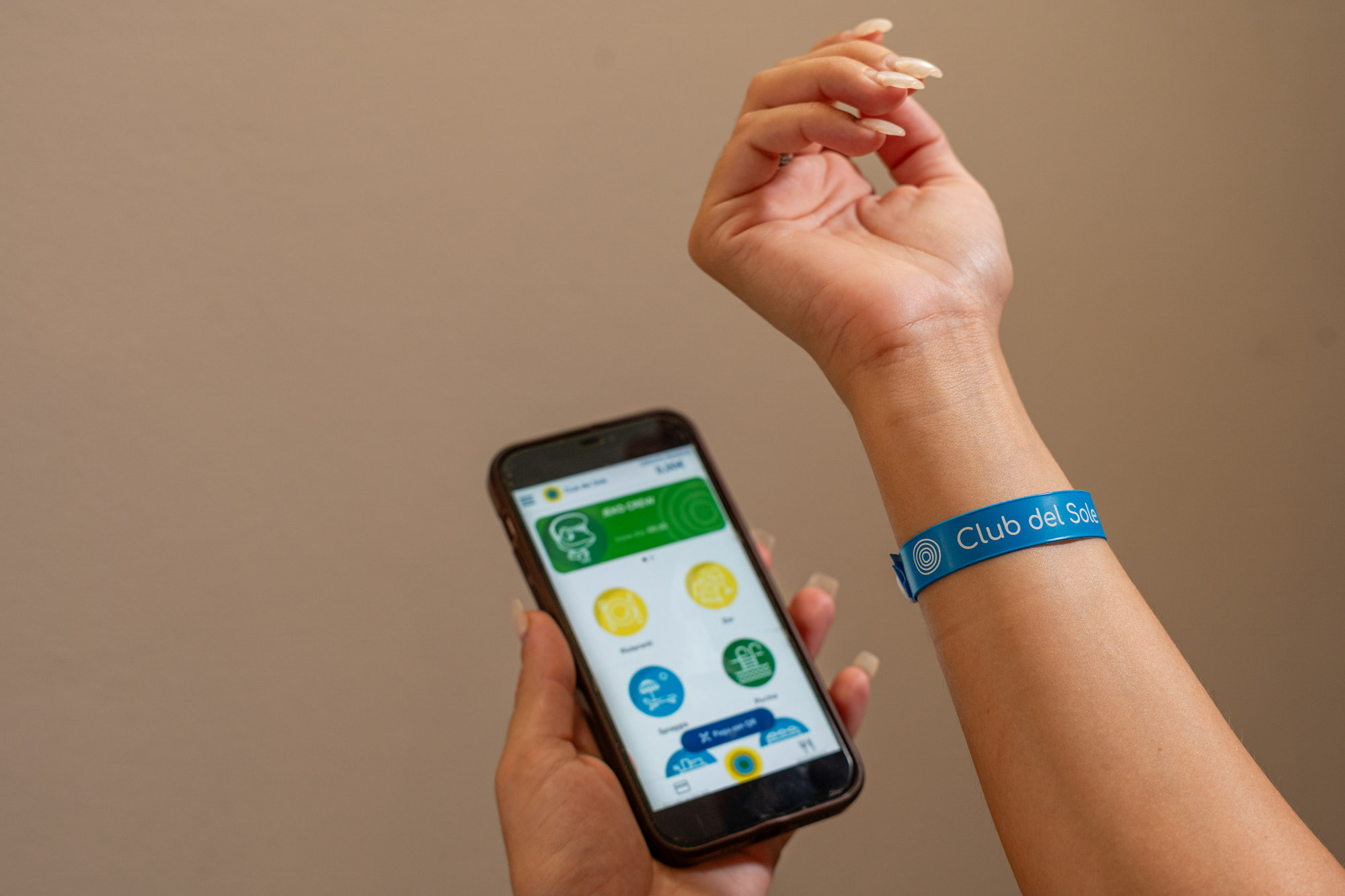 background image Scopri la app MyClubDelSole!