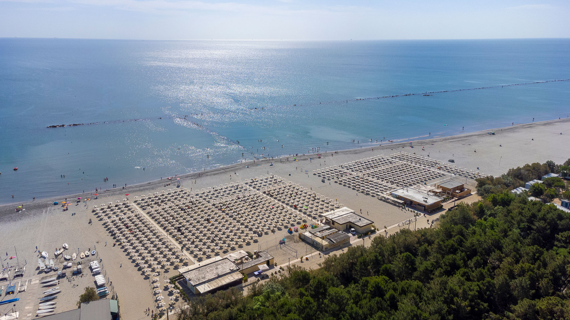 background image Strand