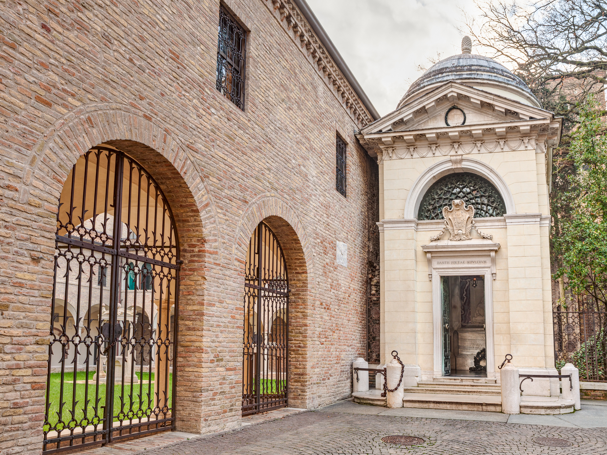 Ravenna e il Sommo Poeta: la tomba di Dante Alighieri