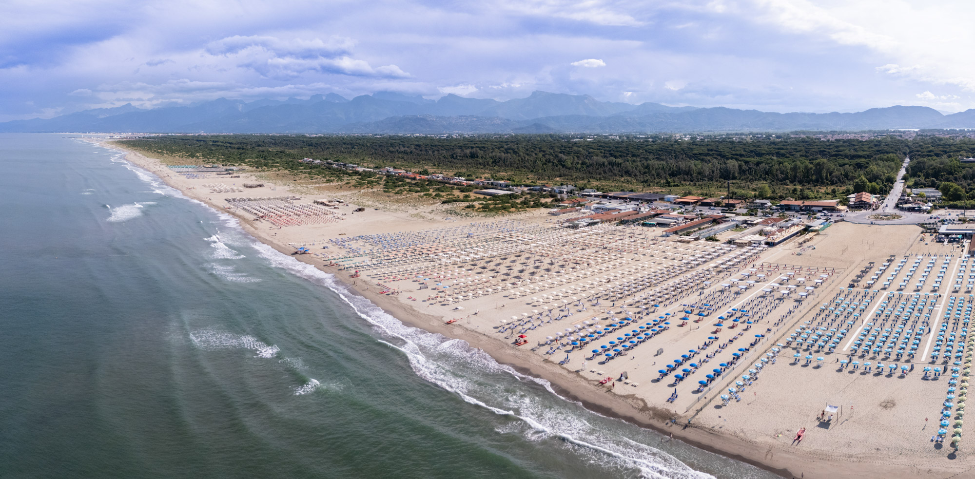 background image Strand