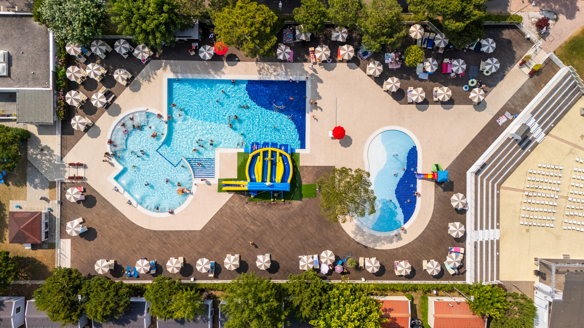 Öffnungszeit pool