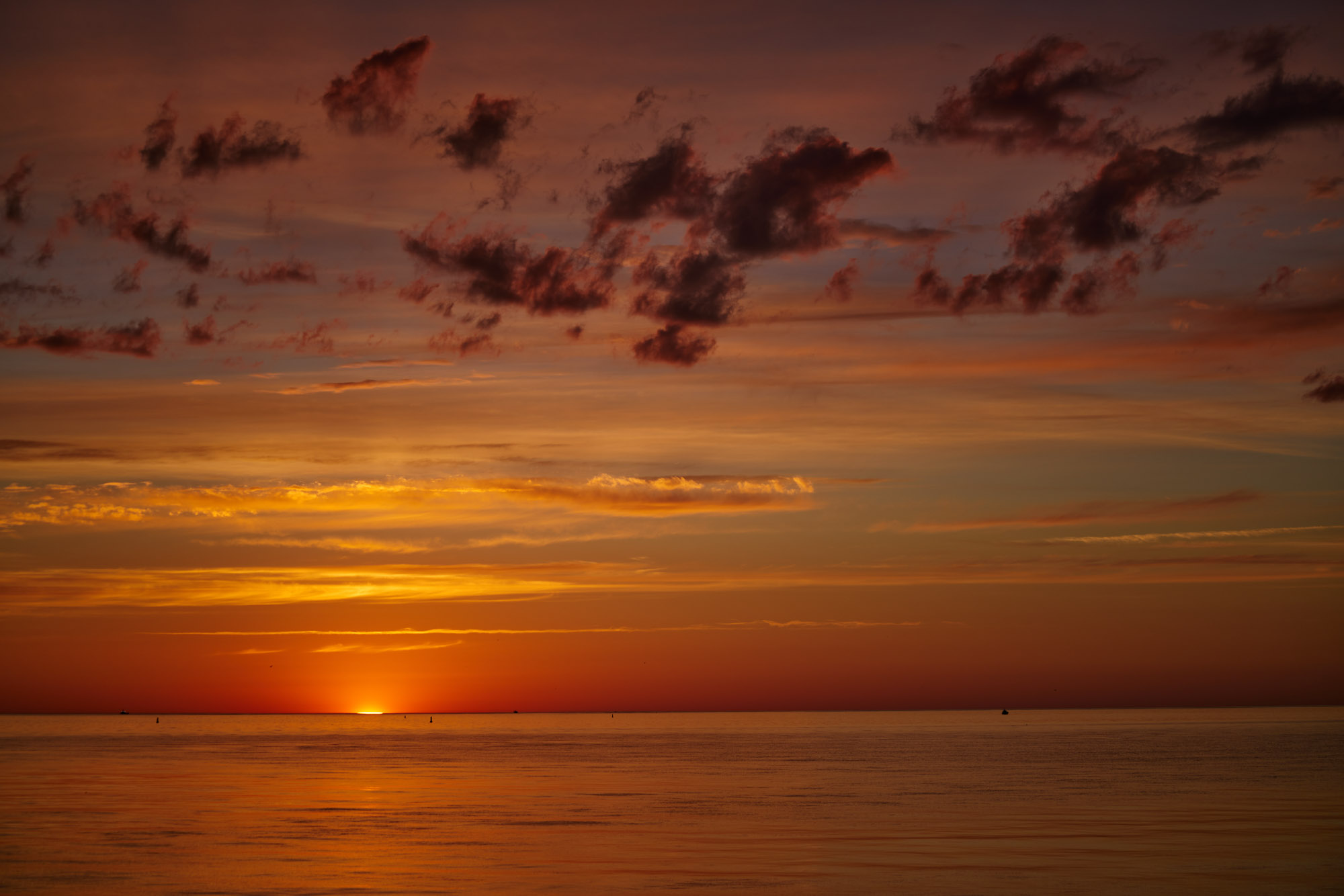 Sonnenaufgang über dem Meer: ein Schauspiel, das Ihnen sprachlos macht.